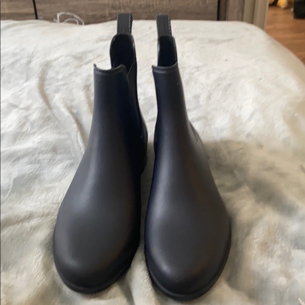Navy Blue Rain booties.